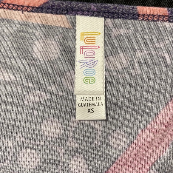 LuLaRoe New XS Geometric Classic T-Shirt NWT - Picture 5 of 8